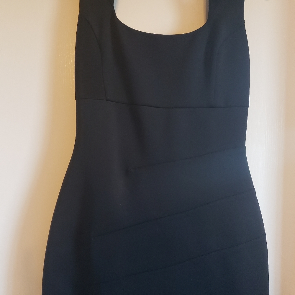 Black Dress - Picture 2 of 9